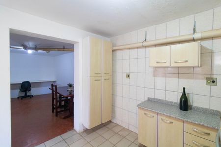 Casa à venda com 186m², 4 quartos e 3 vagasCozinha da casa 02