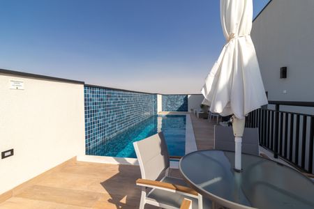 Apartamento à venda com 28m², 1 quarto e 1 vagaÁrea comum - Piscina