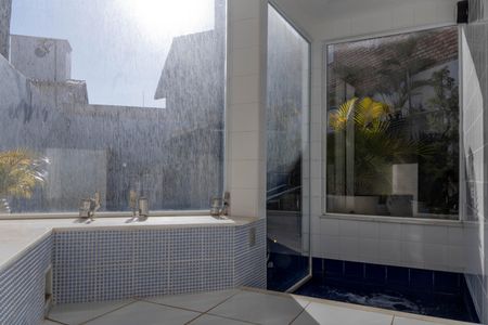 Casa para alugar com 400m², 4 quartos e 3 vagas Casa para alugar com 400m², 4 quartos e 3 vagasÁrea comum - Sauna