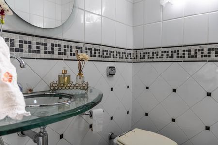 Casa para alugar com 400m², 4 quartos e 3 vagas Casa para alugar com 400m², 4 quartos e 3 vagasLavabo da Sala 2