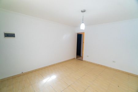 Casa à venda com 115m², 2 quartos e 2 vagas Casa à venda com 115m², 2 quartos e 2 vagasSala