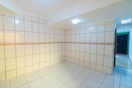 Casa à venda com 115m², 2 quartos e 2 vagas Casa à venda com 115m², 2 quartos e 2 vagasCozinha