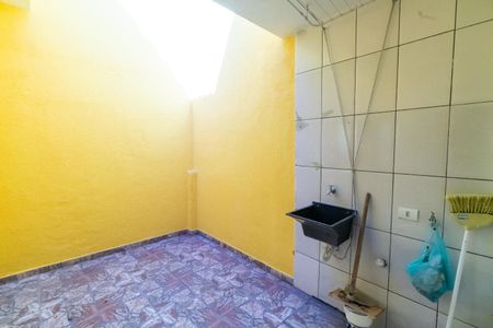 Casa à venda com 115m², 2 quartos e 2 vagas Casa à venda com 115m², 2 quartos e 2 vagasLavanderia