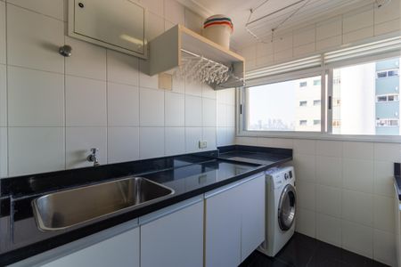 Apartamento à venda com 162m², 3 quartos e 3 vagas Apartamento à venda com 162m², 3 quartos e 3 vagasÁrea de Serviço