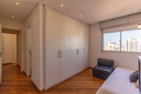 Apartamento à venda com 162m², 3 quartos e 3 vagas Apartamento à venda com 162m², 3 quartos e 3 vagasSuíte 1