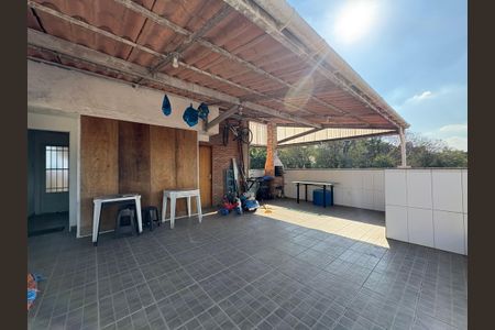 Apartamento à venda com 104m², 2 quartos e 2 vagas Apartamento à venda com 104m², 2 quartos e 2 vagasCobertura