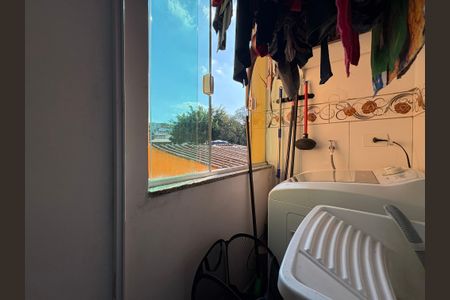 Apartamento à venda com 104m², 2 quartos e 2 vagas Apartamento à venda com 104m², 2 quartos e 2 vagasLavanderia