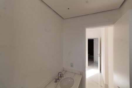 Apartamento à venda com 139m², 3 quartos e 5 vagasBanheiro da Suíte 2