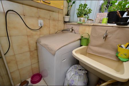 Apartamento à venda com 65m², 2 quartos e 1 vagaÁrea de Serviço