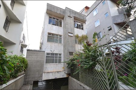 Apartamento à venda com 65m², 2 quartos e 1 vagaFachada