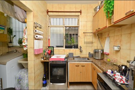 Apartamento à venda com 65m², 2 quartos e 1 vagaCozinha