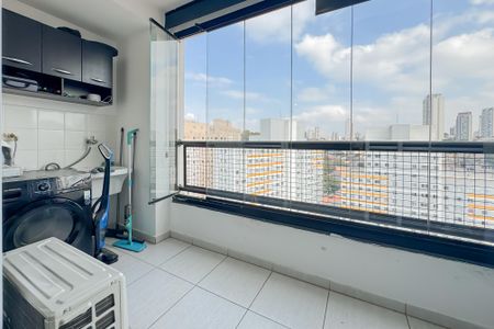 Studio à venda com 35m², 1 quarto e 1 vaga Studio à venda com 35m², 1 quarto e 1 vagaVaranda