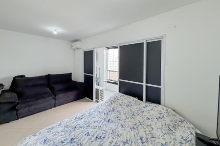 Studio à venda com 35m², 1 quarto e 1 vaga Studio à venda com 35m², 1 quarto e 1 vagaStudio
