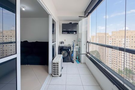 Studio à venda com 35m², 1 quarto e 1 vaga Studio à venda com 35m², 1 quarto e 1 vagaVaranda