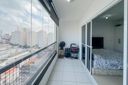 Studio à venda com 35m², 1 quarto e 1 vaga Studio à venda com 35m², 1 quarto e 1 vagaVaranda