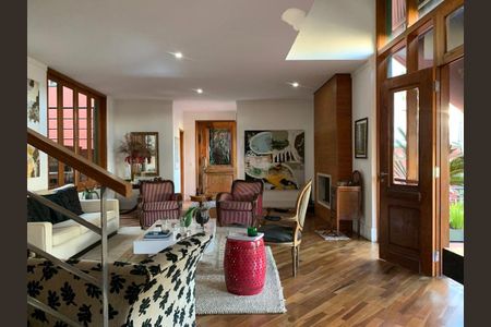 Casa à venda com 450m², 4 quartos e 4 vagas