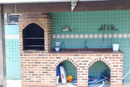 Casa à venda com 60m², 2 quartos e 1 vaga