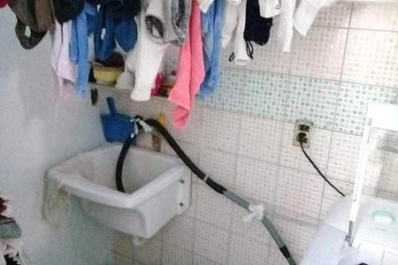 Casa à venda com 60m², 2 quartos e 1 vaga