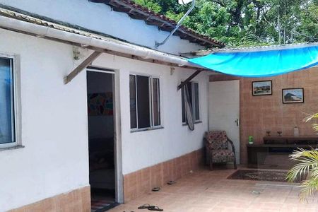 Casa à venda com 60m², 2 quartos e 1 vaga