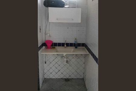 Casa à venda com 60m², 2 quartos e 1 vaga