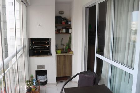Apartamento à venda com 96m², 3 quartos e 2 vagasVaranda