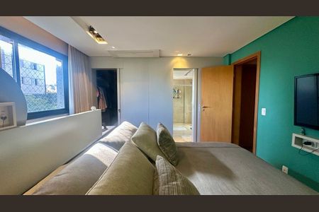 Apartamento à venda com 150m², 4 quartos e 3 vagasSuíte 1