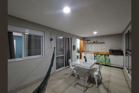 Apartamento à venda com 93m², 2 quartos e 2 vagas Apartamento à venda com 93m², 2 quartos e 2 vagasVaranda gourmet