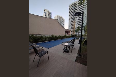 Apartamento à venda com 93m², 2 quartos e 2 vagas Apartamento à venda com 93m², 2 quartos e 2 vagasÁrea comum - Piscina