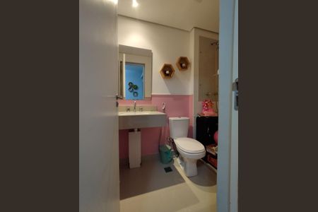 Apartamento à venda com 93m², 2 quartos e 2 vagas Apartamento à venda com 93m², 2 quartos e 2 vagasBanheiro da Suíte 2