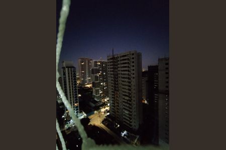 Apartamento à venda com 93m², 2 quartos e 2 vagas Apartamento à venda com 93m², 2 quartos e 2 vagasVista da Sacada