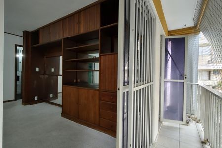 Apartamento à venda com 70m², 3 quartos e 1 vaga Apartamento à venda com 70m², 3 quartos e 1 vagaVaranda da Sala