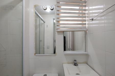 Apartamento à venda com 70m², 3 quartos e 1 vaga Apartamento à venda com 70m², 3 quartos e 1 vagaBanheiro da Suíte
