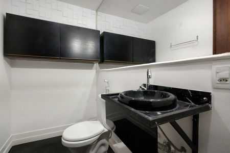 Apartamento à venda com 70m², 3 quartos e 1 vaga Apartamento à venda com 70m², 3 quartos e 1 vagaBanheiro Social