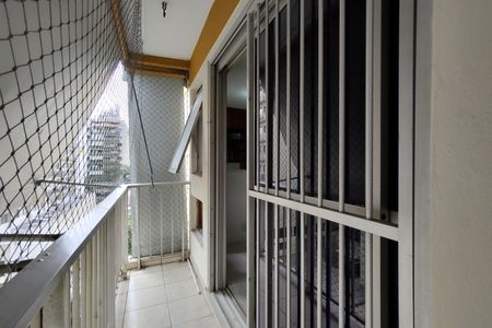 Apartamento à venda com 70m², 3 quartos e 1 vaga Apartamento à venda com 70m², 3 quartos e 1 vagaVaranda da Sala