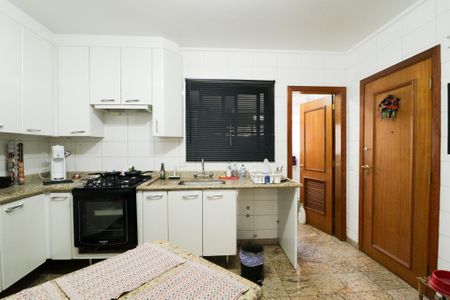 Apartamento à venda com 144m², 3 quartos e 3 vagasCozinha 