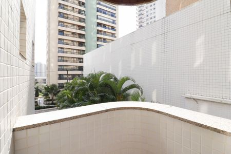 Apartamento à venda com 144m², 3 quartos e 3 vagasVaranda da Suíte 1
