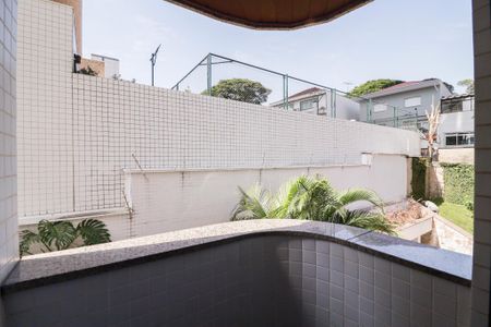 Apartamento à venda com 144m², 3 quartos e 3 vagasVaranda da Suíte 2