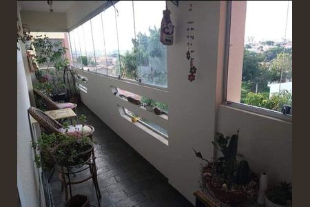 Apartamento à venda com 85m², 2 quartos e 1 vagaVaranda