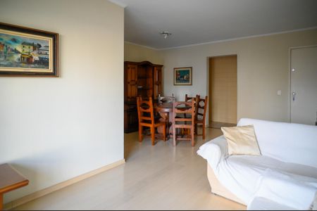 Apartamento à venda com 80m², 2 quartos e 1 vagaSala