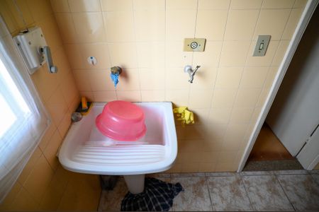 Apartamento à venda com 80m², 2 quartos e 1 vagaÁrea de Serviço