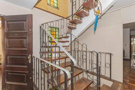 Casa à venda com 208m², 3 quartos e 1 vagaEscada