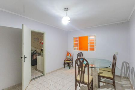 Casa à venda com 150m², 4 quartos e 2 vagasCopa