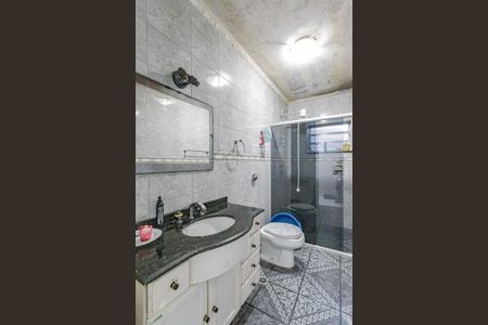 Casa à venda com 150m², 4 quartos e 2 vagasBanheiro