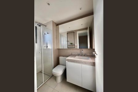 Apartamento à venda com 125m², 3 quartos e 2 vagas Apartamento à venda com 125m², 3 quartos e 2 vagasBanheiro da Suíte 1