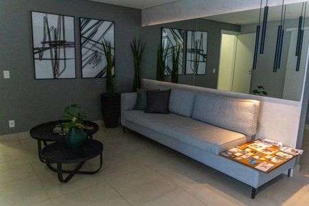 Apartamento à venda com 48m², 2 quartos e 1 vaga Apartamento à venda com 48m², 2 quartos e 1 vagaHall de entrada