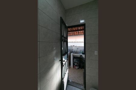 Casa à venda com 180m², 3 quartos e 2 vagas Casa à venda com 180m², 3 quartos e 2 vagasBanheiro de Serviço