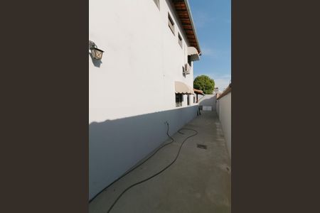 Casa à venda com 180m², 3 quartos e 2 vagas Casa à venda com 180m², 3 quartos e 2 vagasÁrea Externa