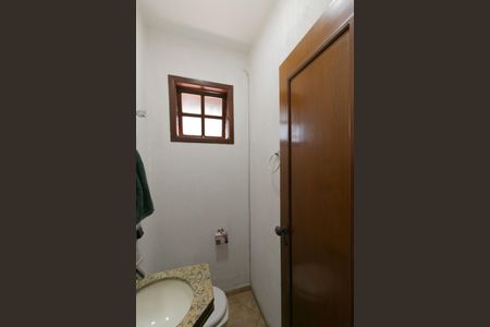 Casa à venda com 180m², 3 quartos e 2 vagas Casa à venda com 180m², 3 quartos e 2 vagasLavabo