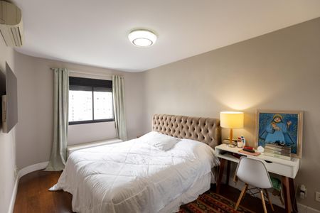 Apartamento à venda com 281m², 4 quartos e 4 vagasSuíte 3