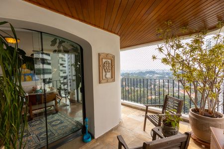 Apartamento à venda com 281m², 4 quartos e 4 vagasVaranda da Sala de Estar